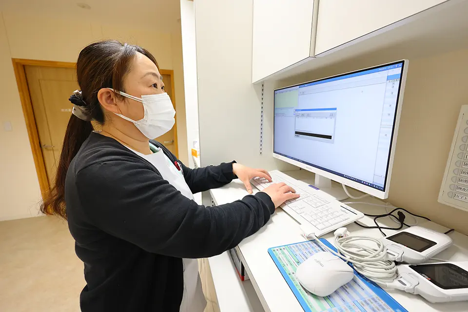 柔軟な働き方を実現!電子カルテ導入で業務効率化